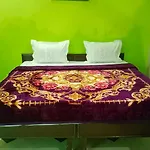 Oyo Flagship Hotel Yuvraj Paalace