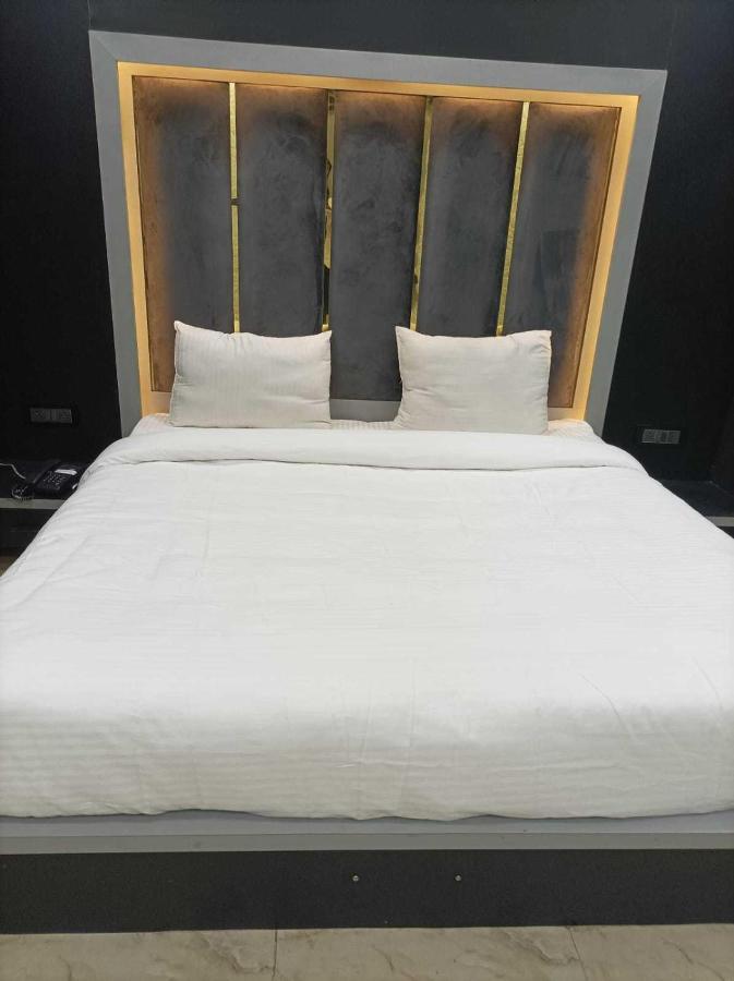 Hotel Oyo Flagship Yuvraj Paalace