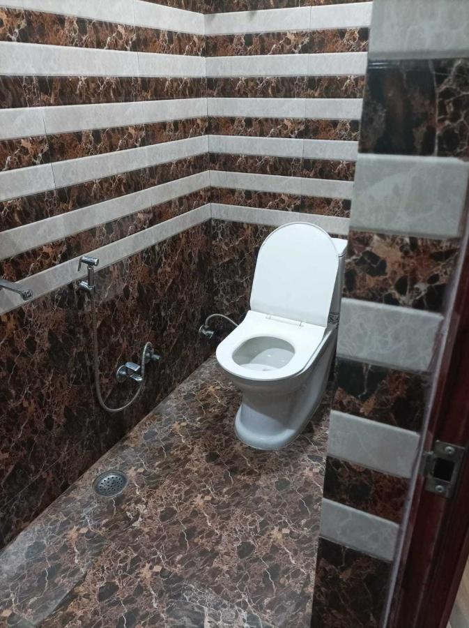 Hotel Oyo Flagship Yuvraj Paalace 3*